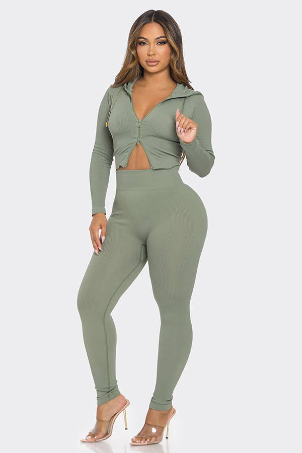 2 Pcs Seamless Long Sleeve Hoodie and Highwaist Legging Set: 3 S/M / 3 L/XL / BLACK